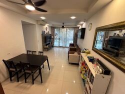 Prive (D19), Condominium #573885161